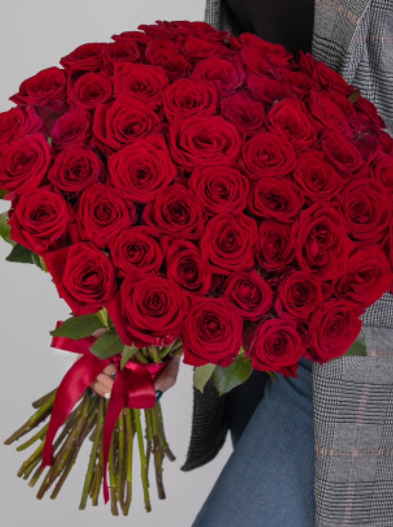 Buchet din 51 trandafiri roșii olandezi